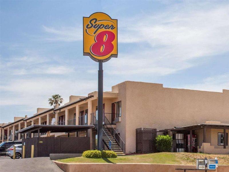 Super 8 By Wyndham Barstow Hotel Exterior photo