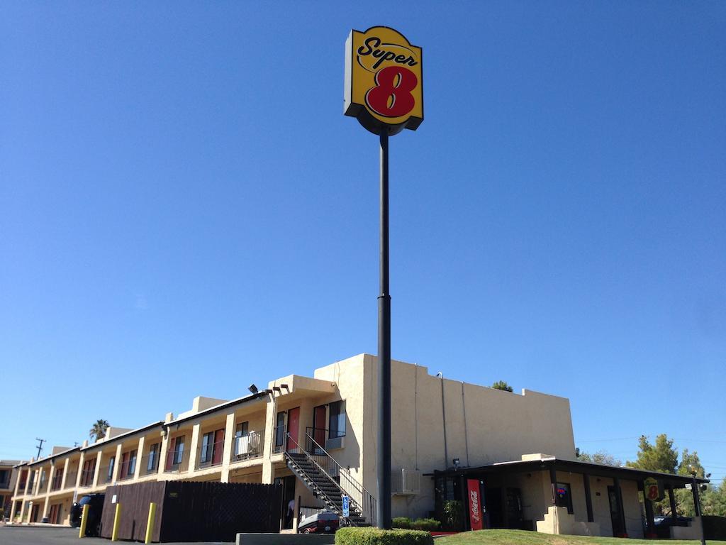 Super 8 By Wyndham Barstow Hotel Exterior photo